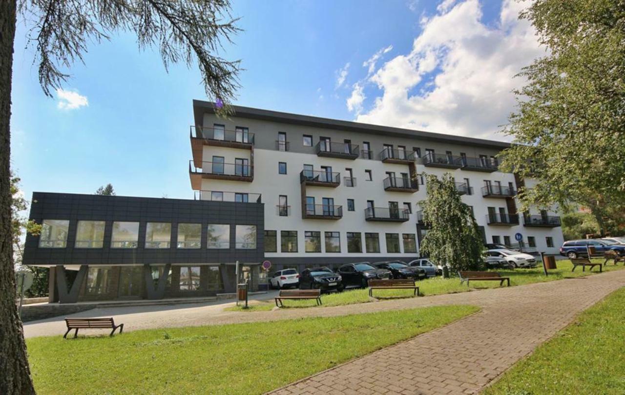 Magic Tatry, Primo Stary Smokovec Apartment วิสโซเค ดาตรี ภายนอก รูปภาพ