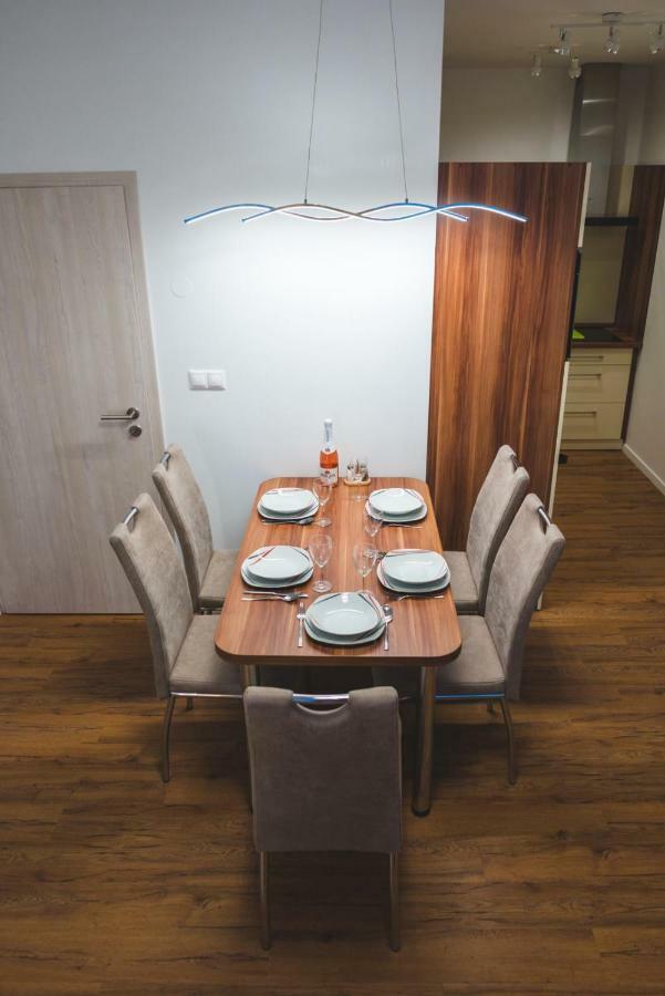 Magic Tatry, Primo Stary Smokovec Apartment วิสโซเค ดาตรี ภายนอก รูปภาพ