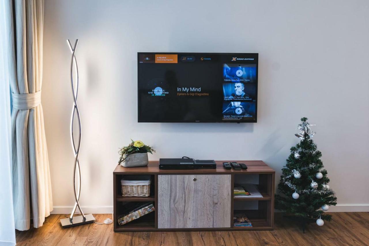 Magic Tatry, Primo Stary Smokovec Apartment วิสโซเค ดาตรี ภายนอก รูปภาพ