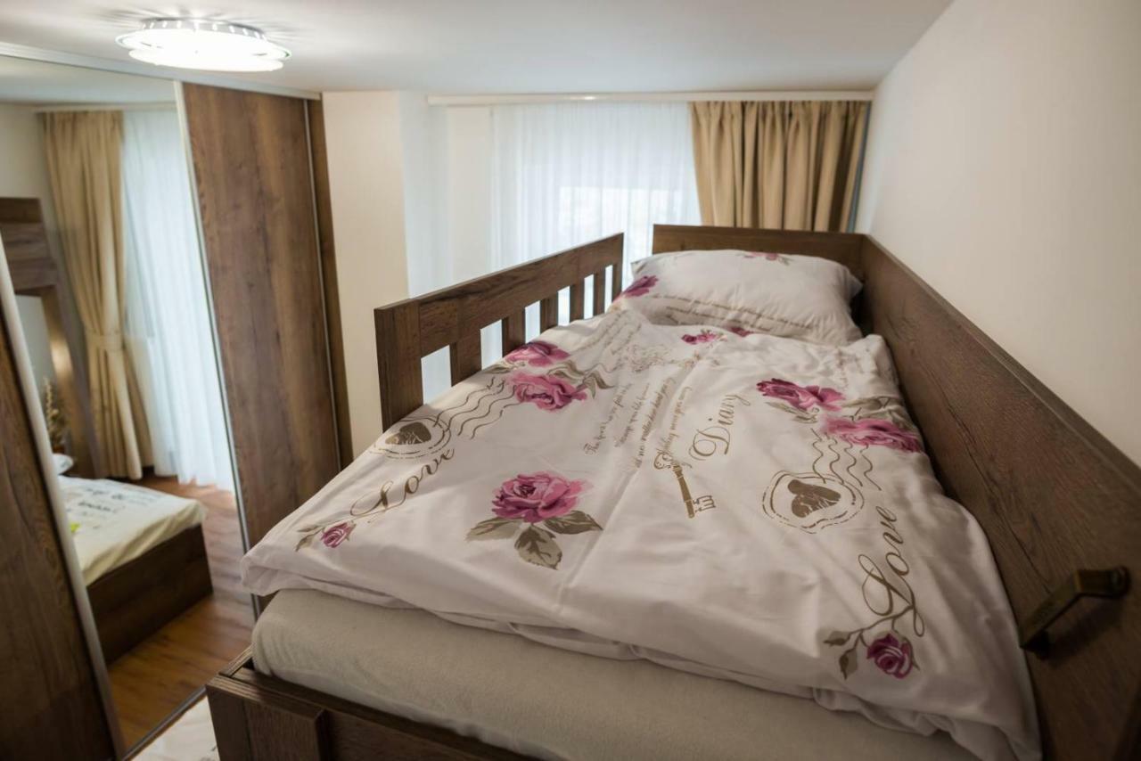 Magic Tatry, Primo Stary Smokovec Apartment วิสโซเค ดาตรี ภายนอก รูปภาพ